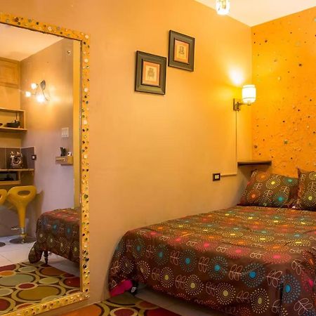 One32 Guesthouse Bejeweled Kingston Luaran gambar