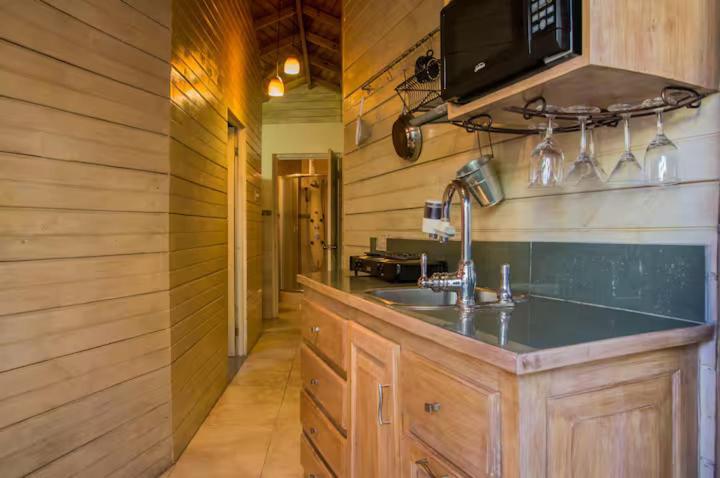 One32 Guesthouse Bejeweled Kingston Luaran gambar