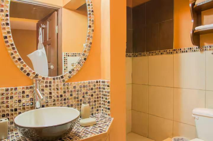 One32 Guesthouse Bejeweled Kingston Luaran gambar